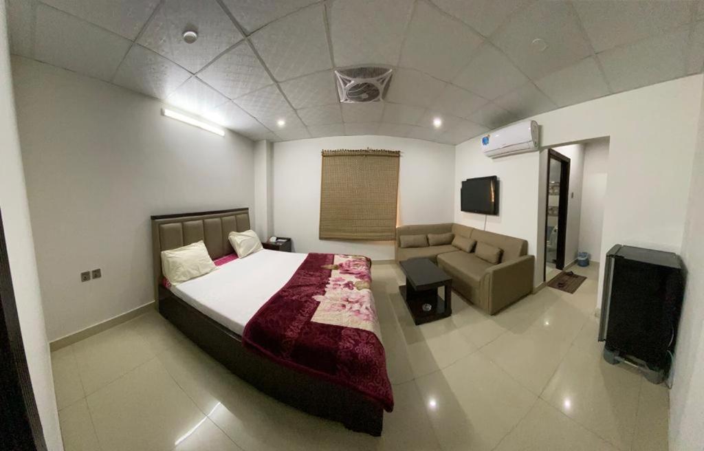 • Faizi Furnished Apartments Faisalabad Exterior foto